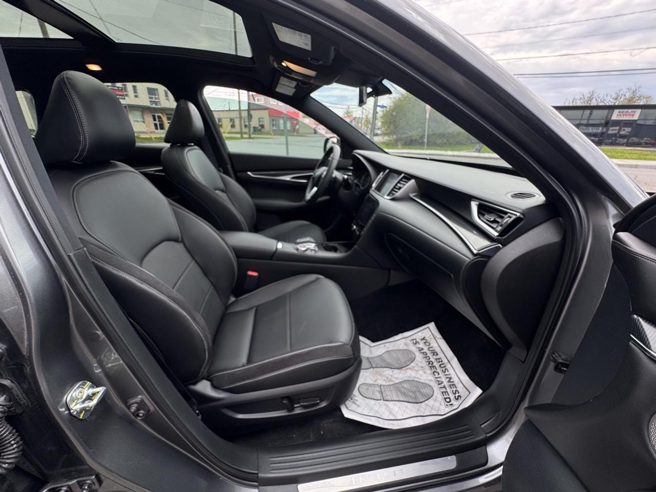 2025 Infiniti QX50 sport Photo