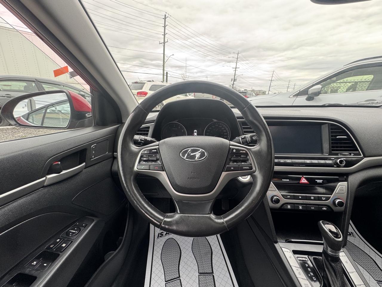 2017 Hyundai Elantra Limited Photo