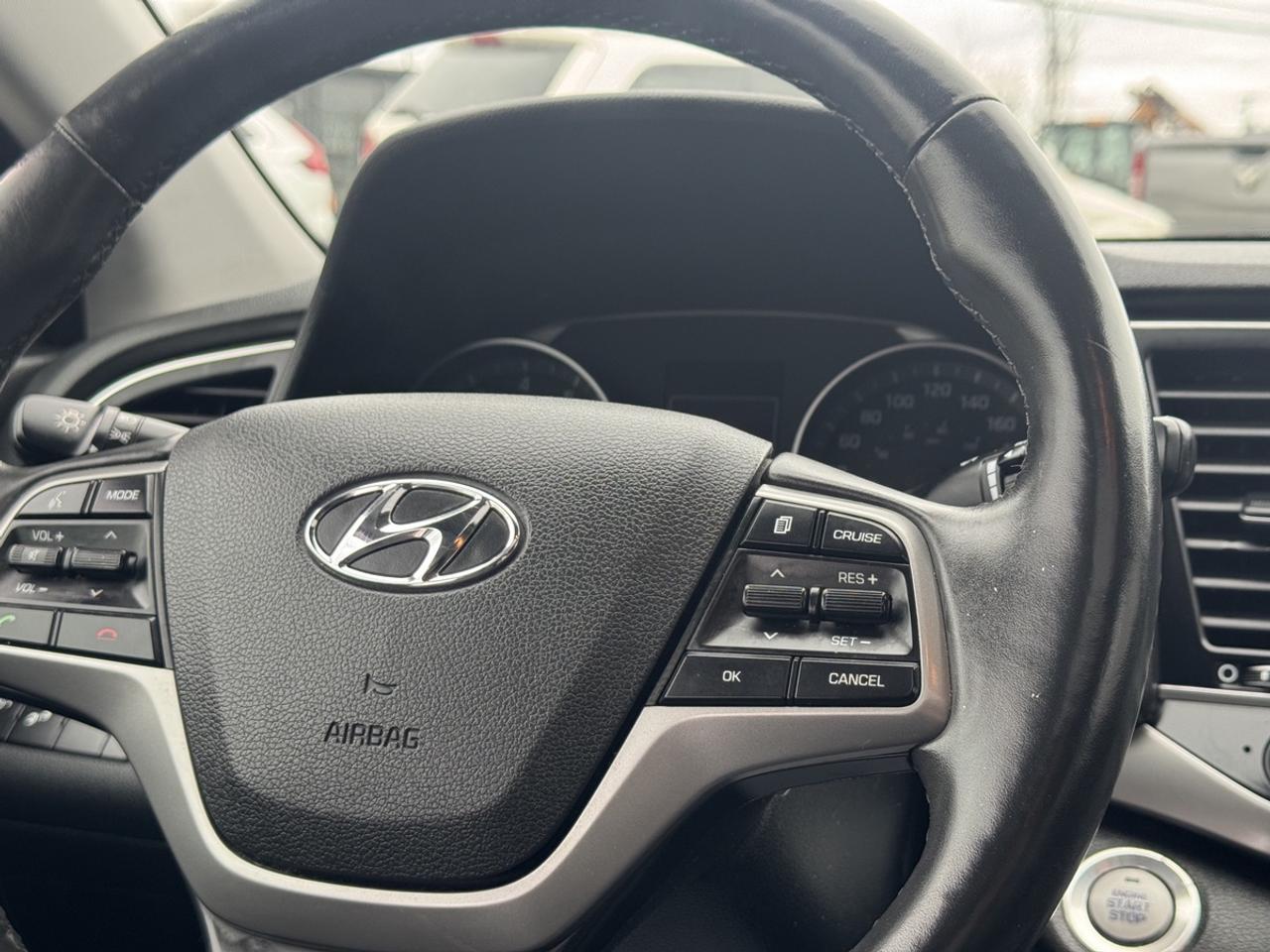 2017 Hyundai Elantra Limited Photo