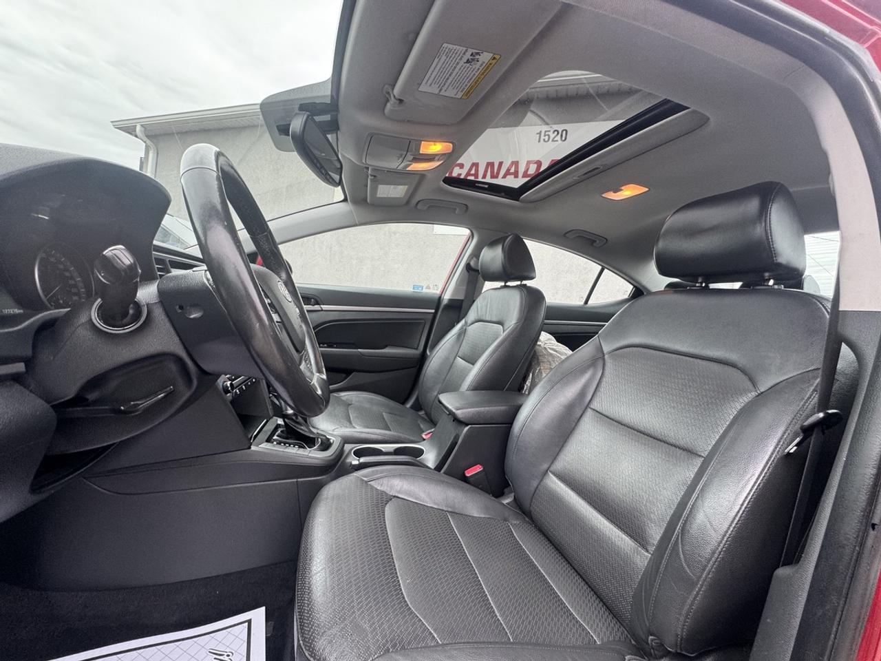 2017 Hyundai Elantra Limited Photo
