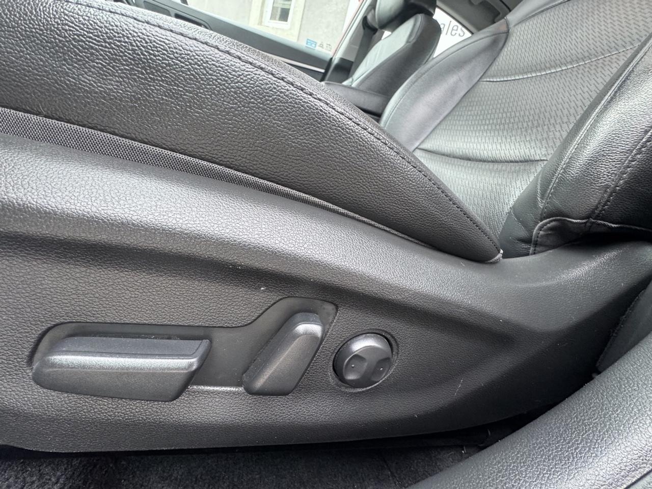 2017 Hyundai Elantra Limited Photo