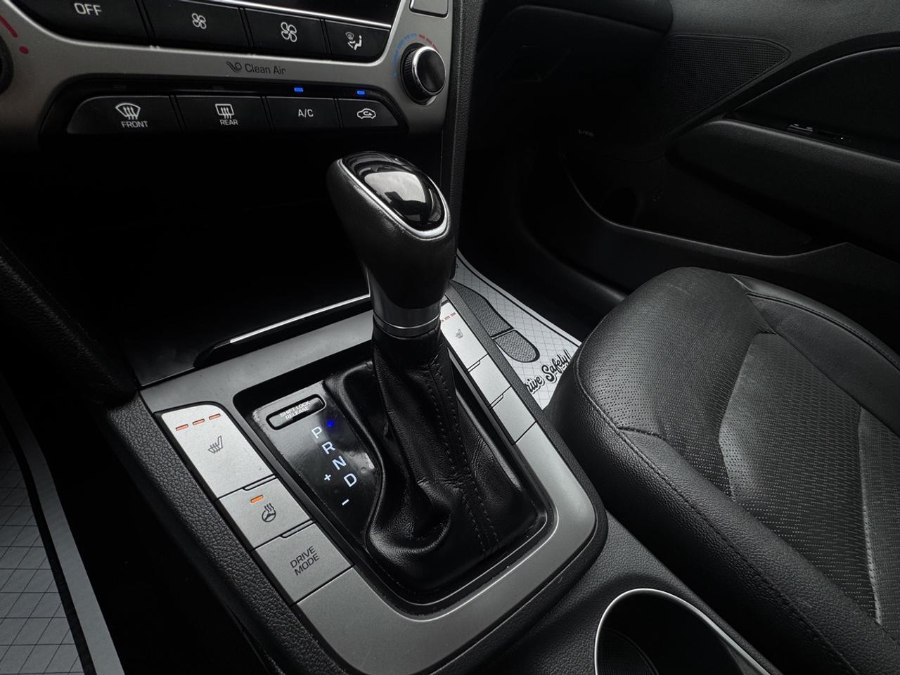 2017 Hyundai Elantra Limited Photo