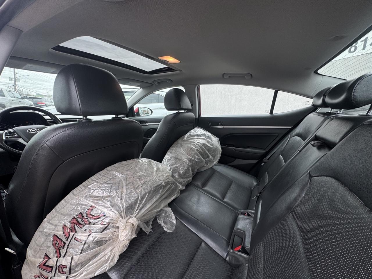 2017 Hyundai Elantra Limited Photo