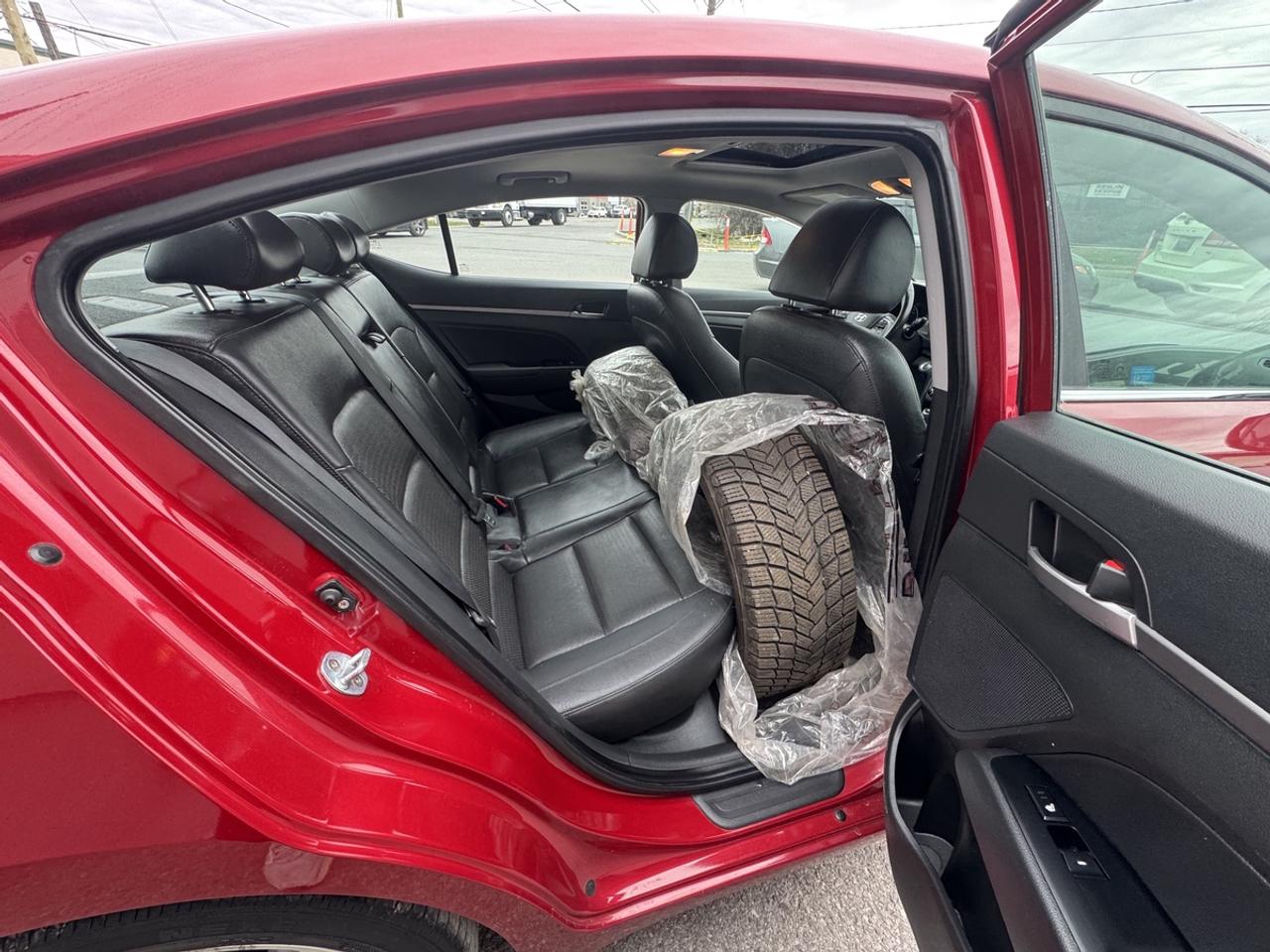2017 Hyundai Elantra Limited Photo