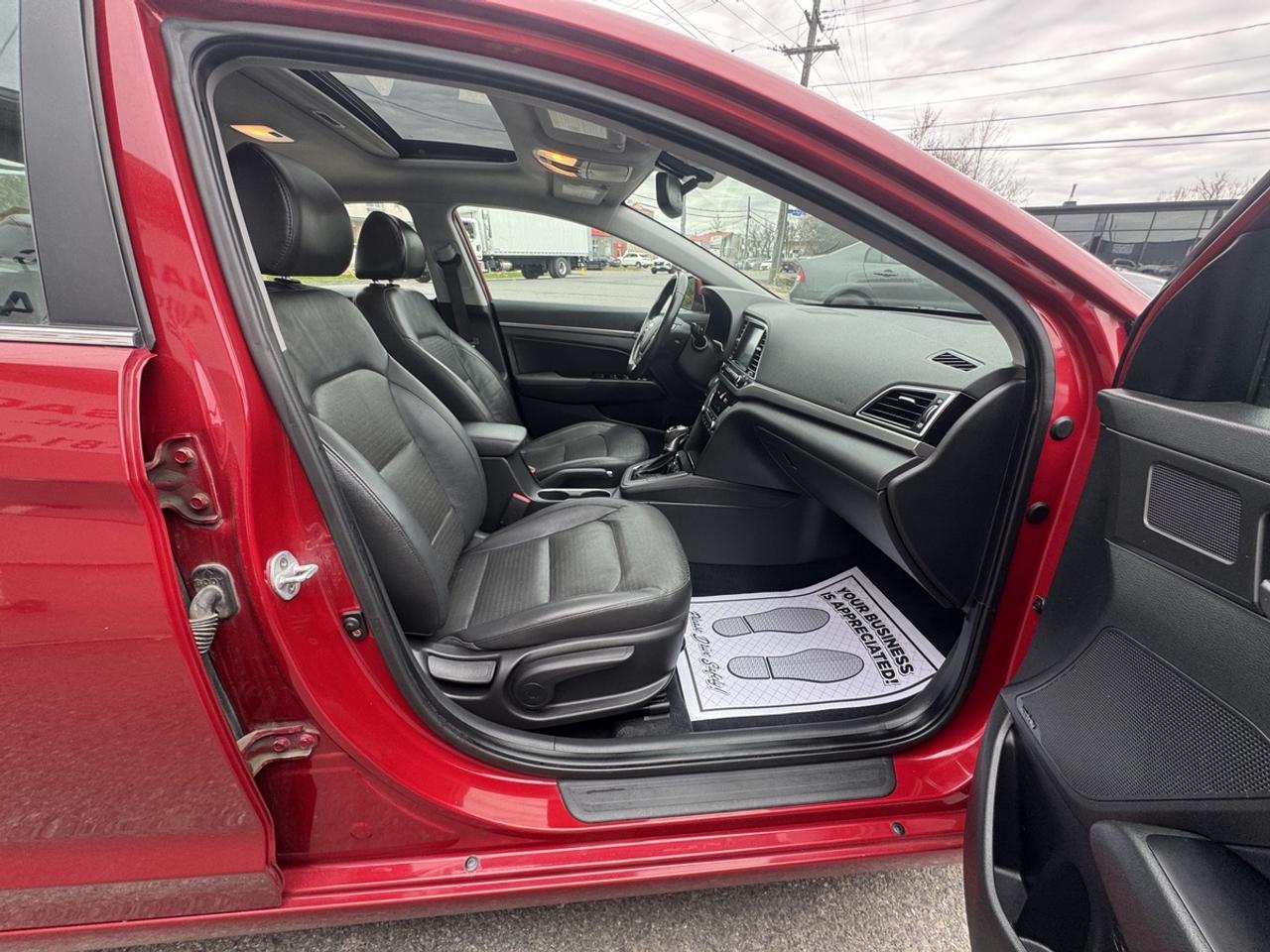 2017 Hyundai Elantra Limited Photo