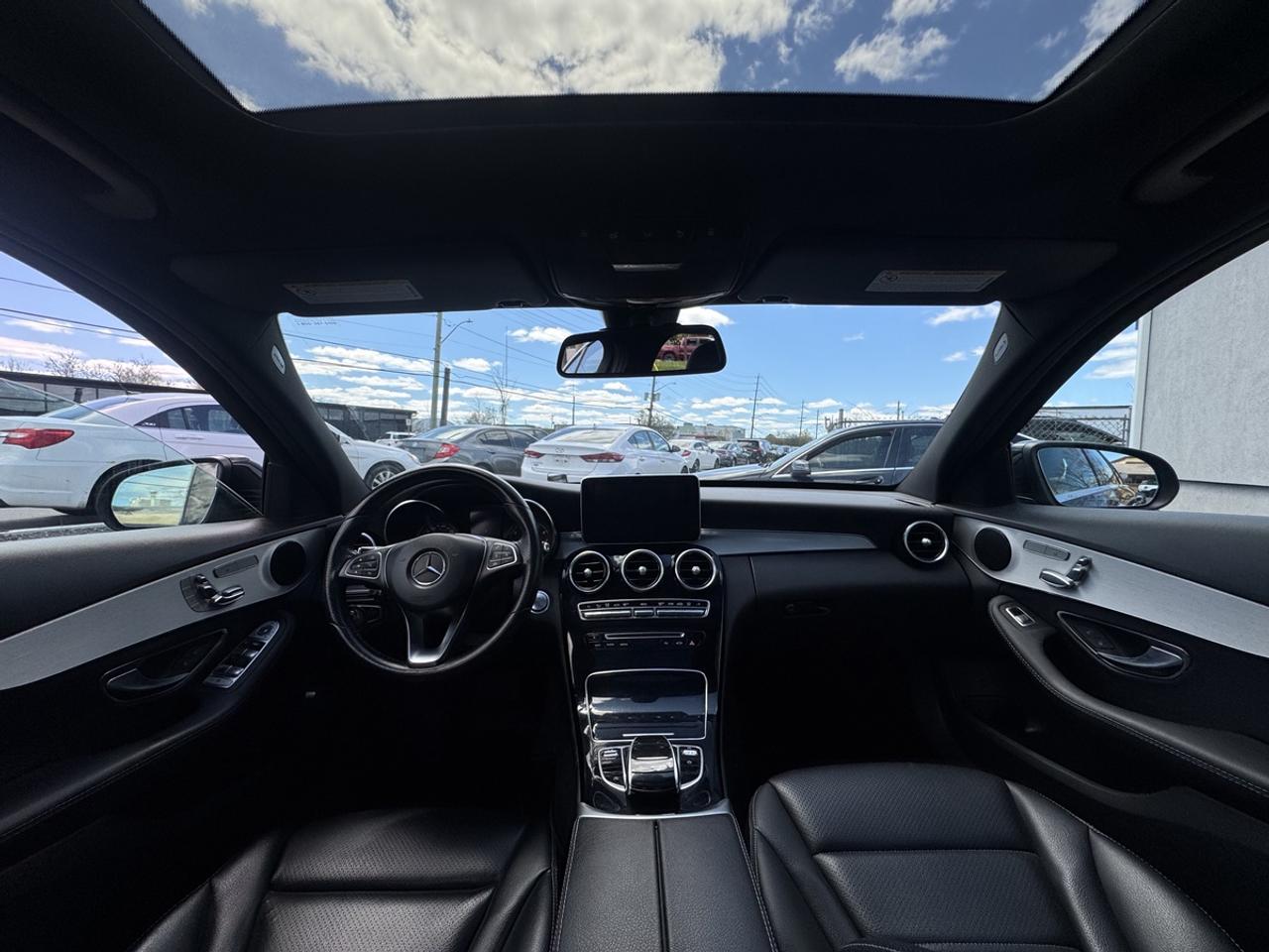 2018 Mercedes-Benz C-Class C300 Photo