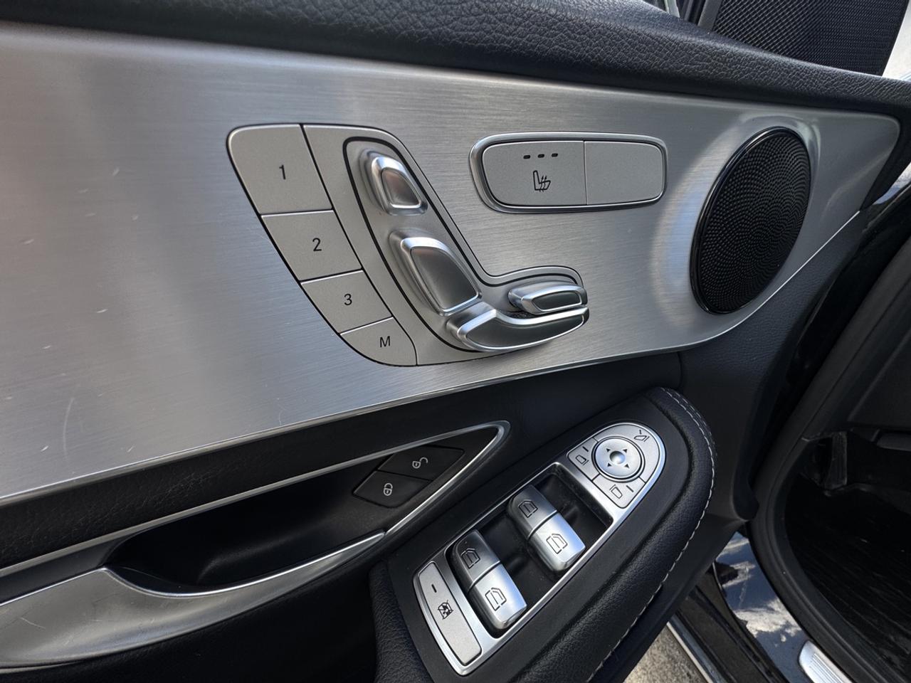 2018 Mercedes-Benz C-Class C300 Photo