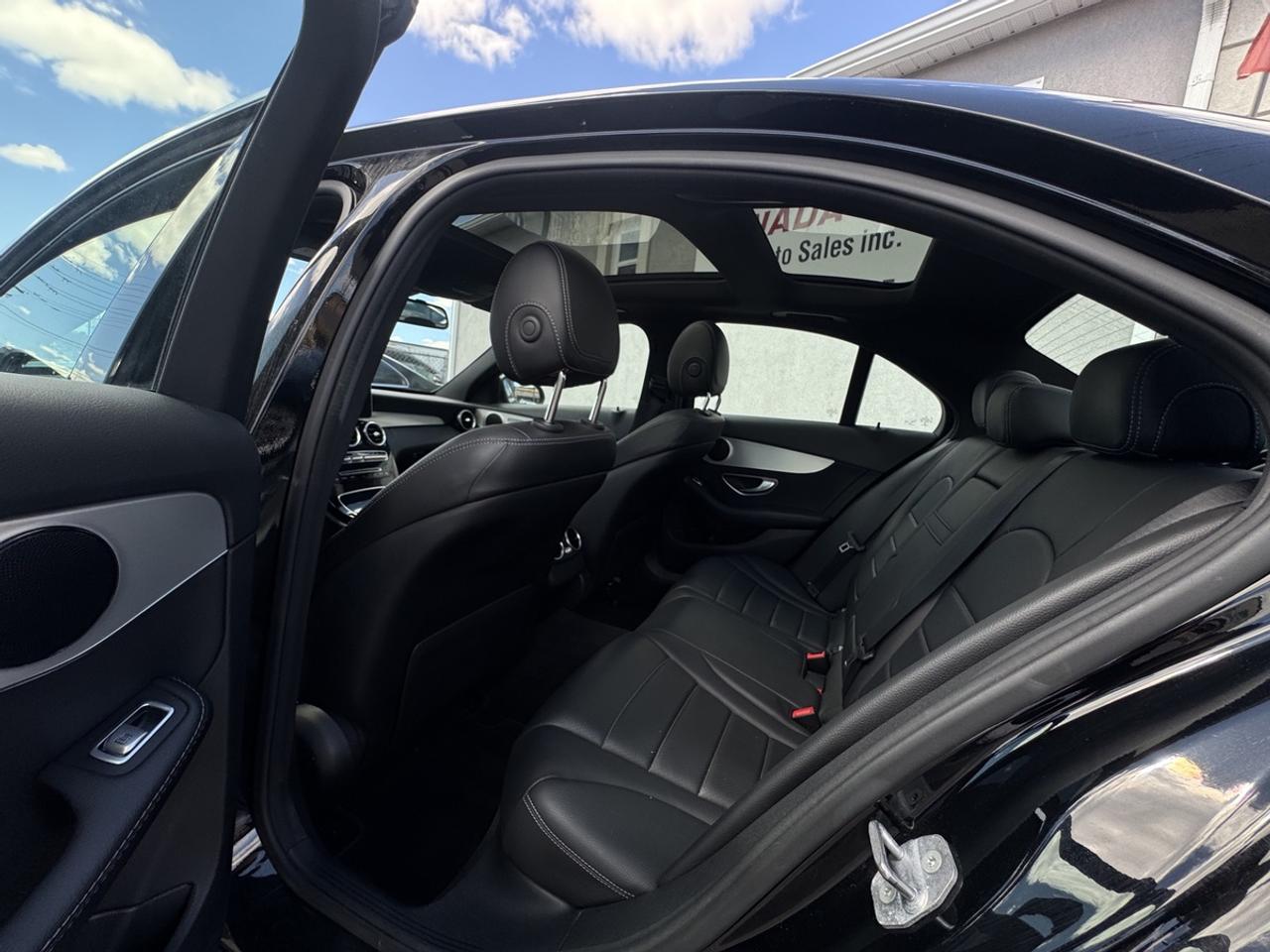 2018 Mercedes-Benz C-Class C300 Photo