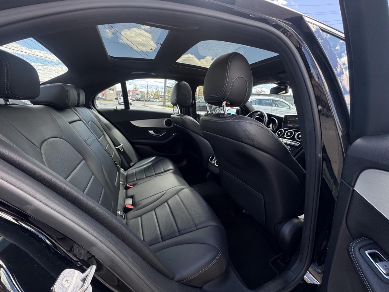 2018 Mercedes-Benz C-Class C300 Photo