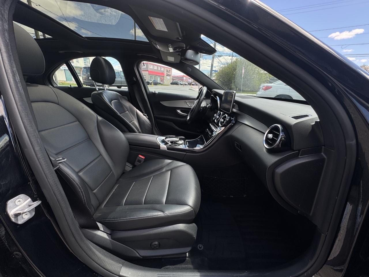 2018 Mercedes-Benz C-Class C300 Photo