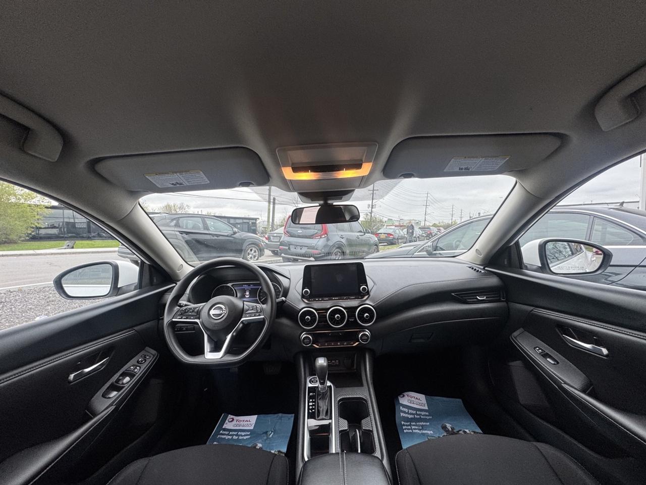 2025 Nissan Sentra SV Photo