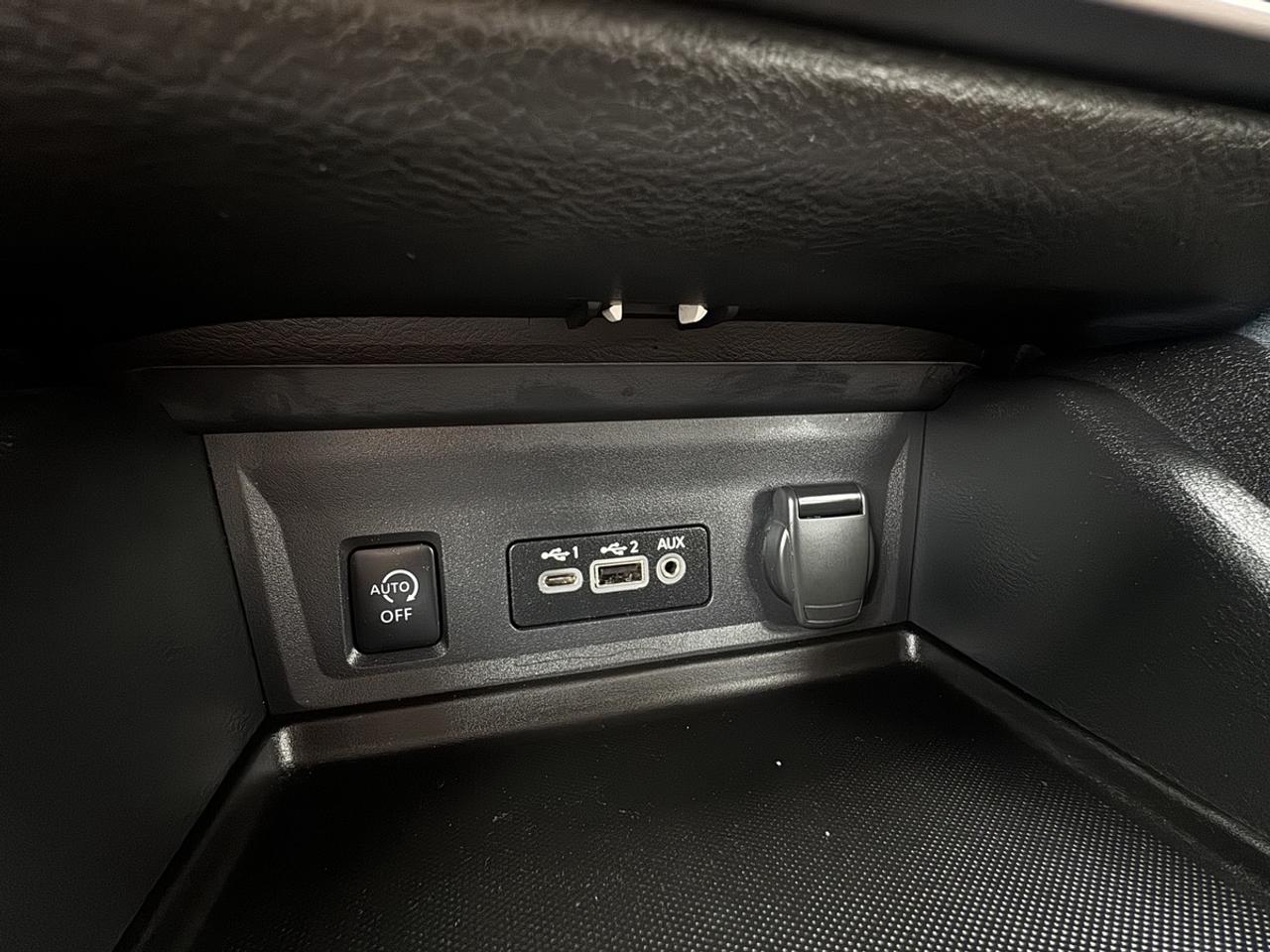 2025 Nissan Sentra SV Photo