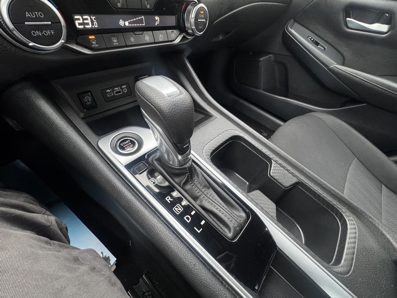 2025 Nissan Sentra SV Photo