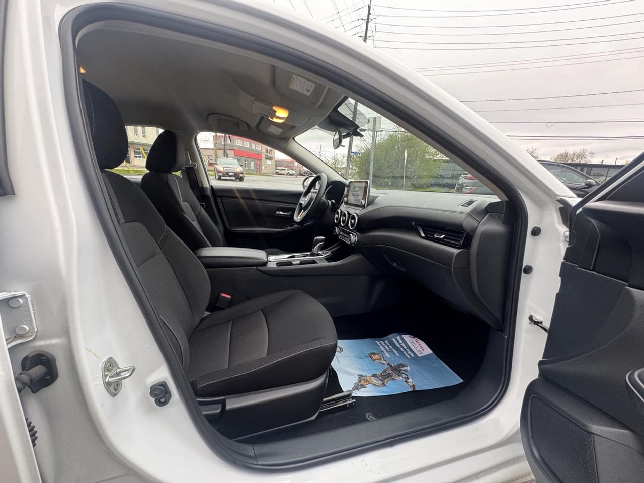 2025 Nissan Sentra SV Photo