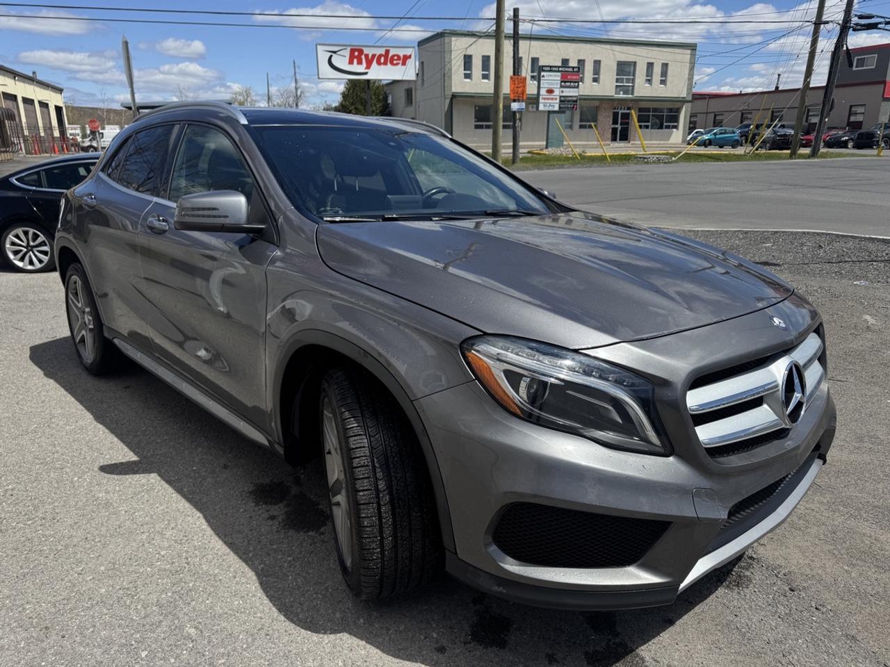 2017 Mercedes-Benz GLA-Class GLA250 Photo2
