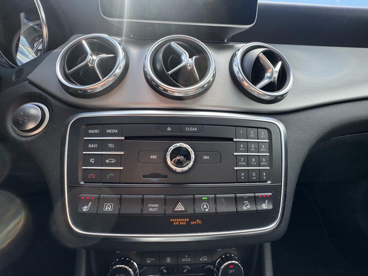 2017 Mercedes-Benz GLA-Class GLA250 Photo