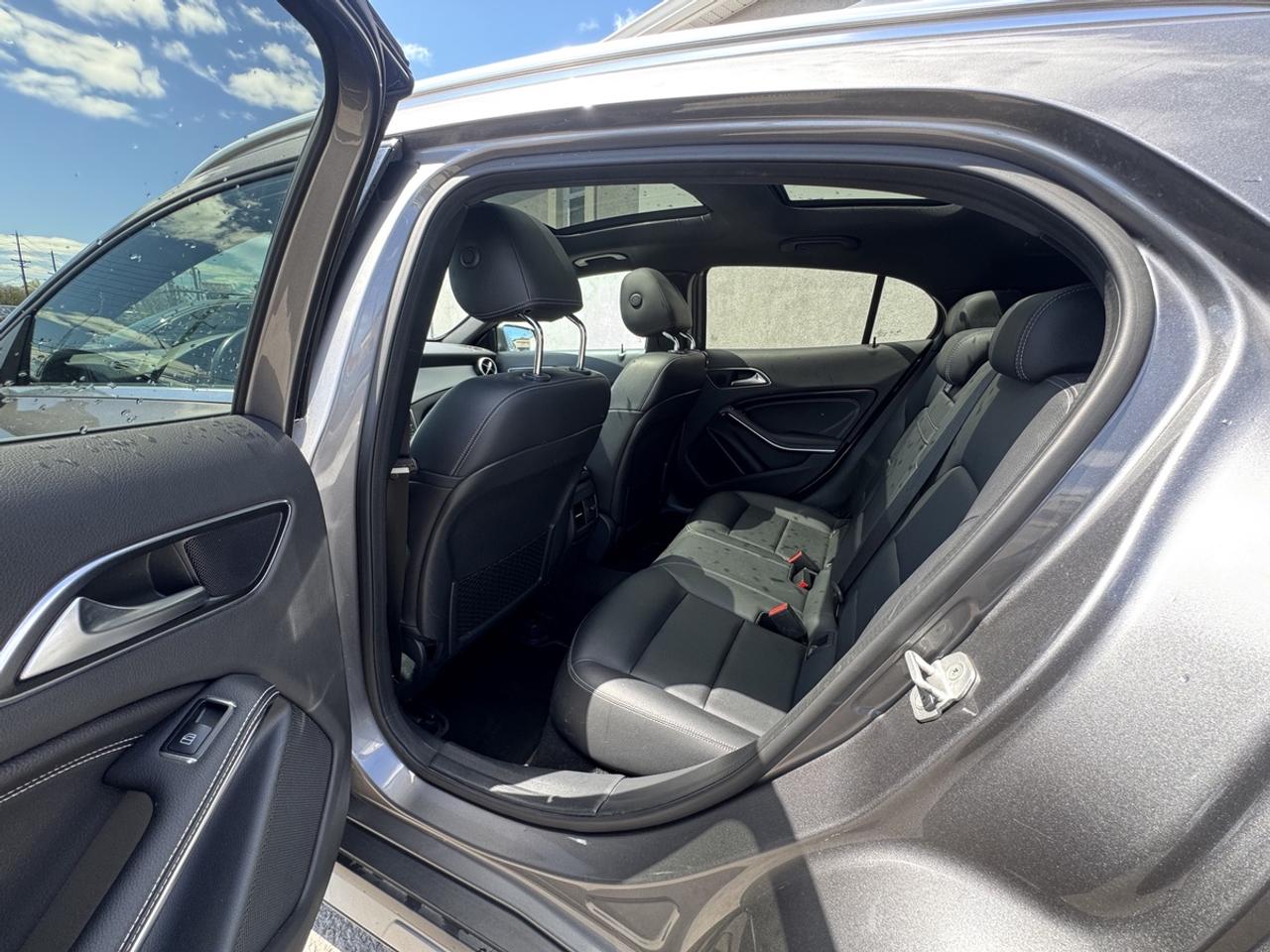 2017 Mercedes-Benz GLA-Class GLA250 Photo
