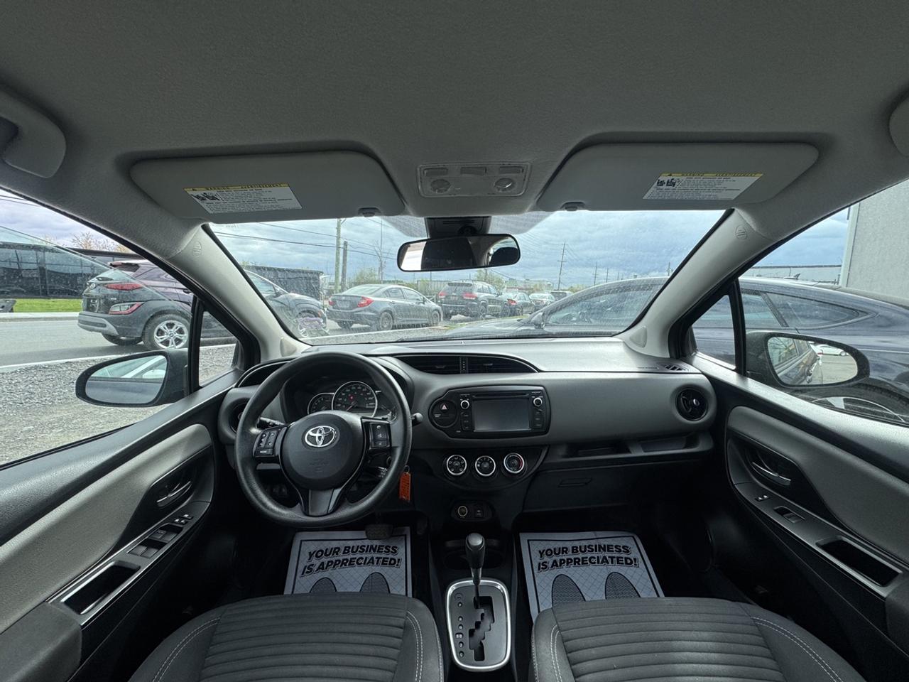 2018 Toyota Yaris LE Photo