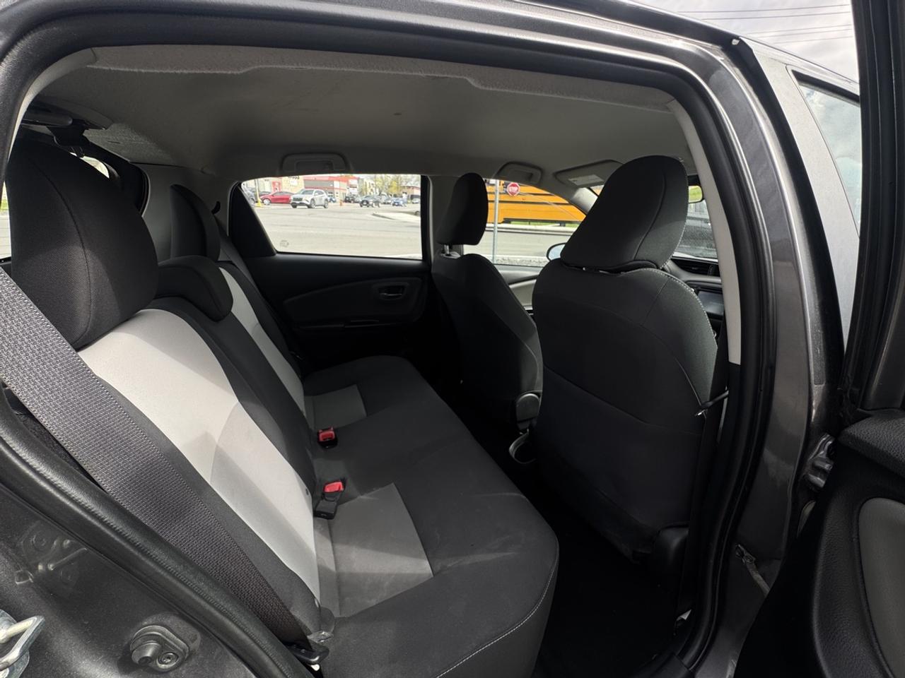 2018 Toyota Yaris LE Photo