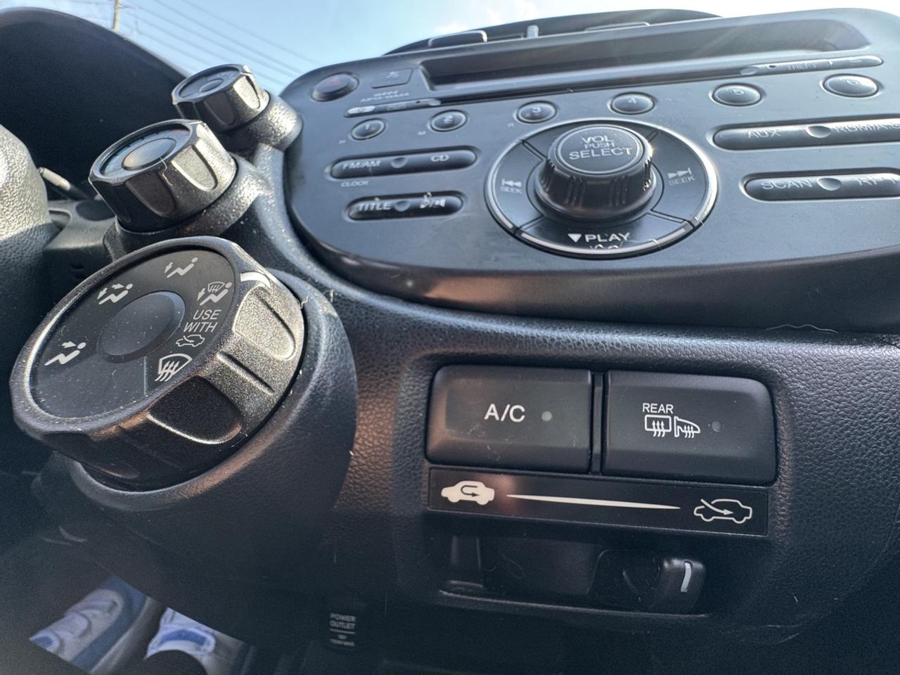 2013 Honda Fit Sport Photo