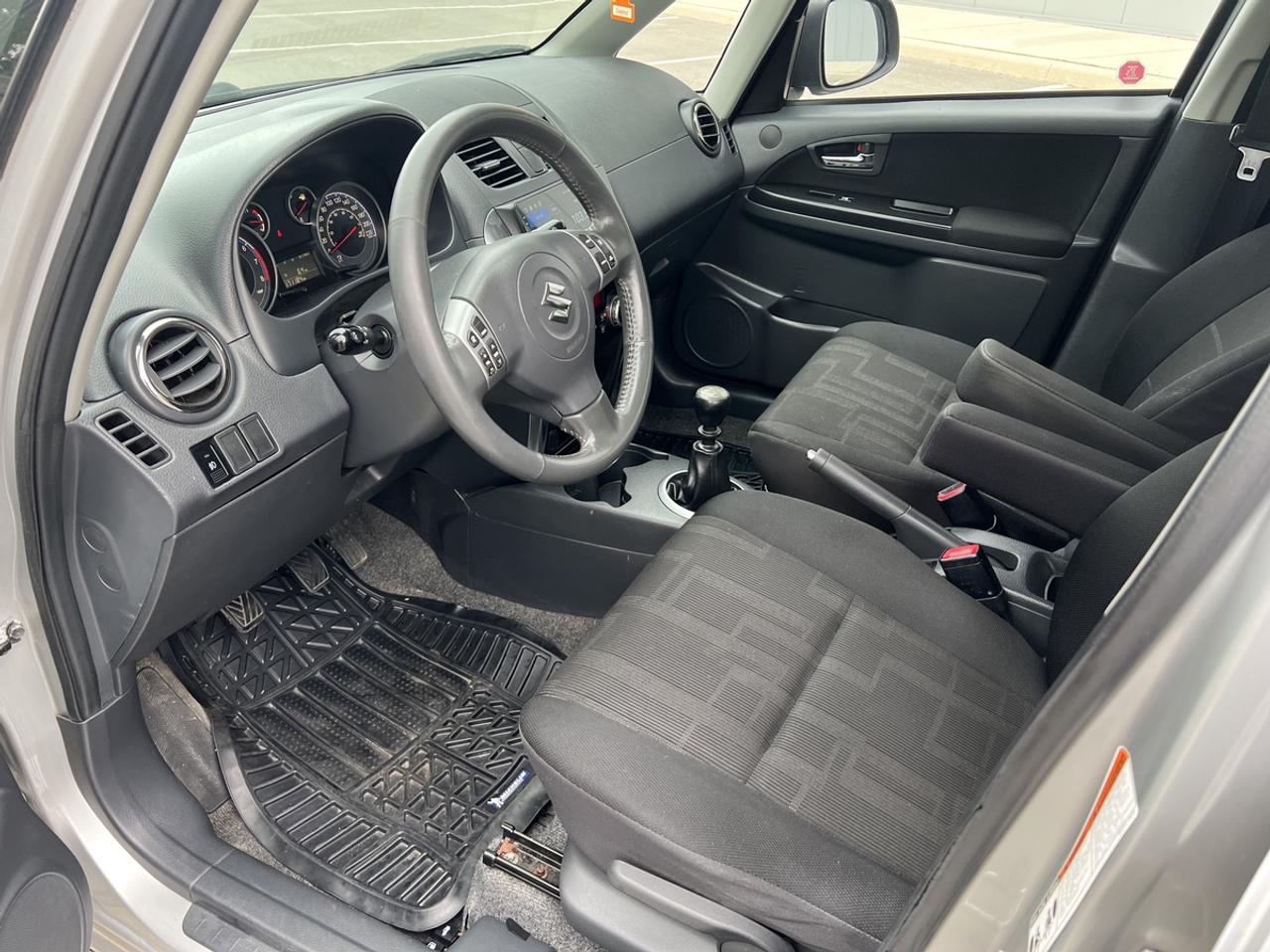 2010 Suzuki SX4 Sport Photo