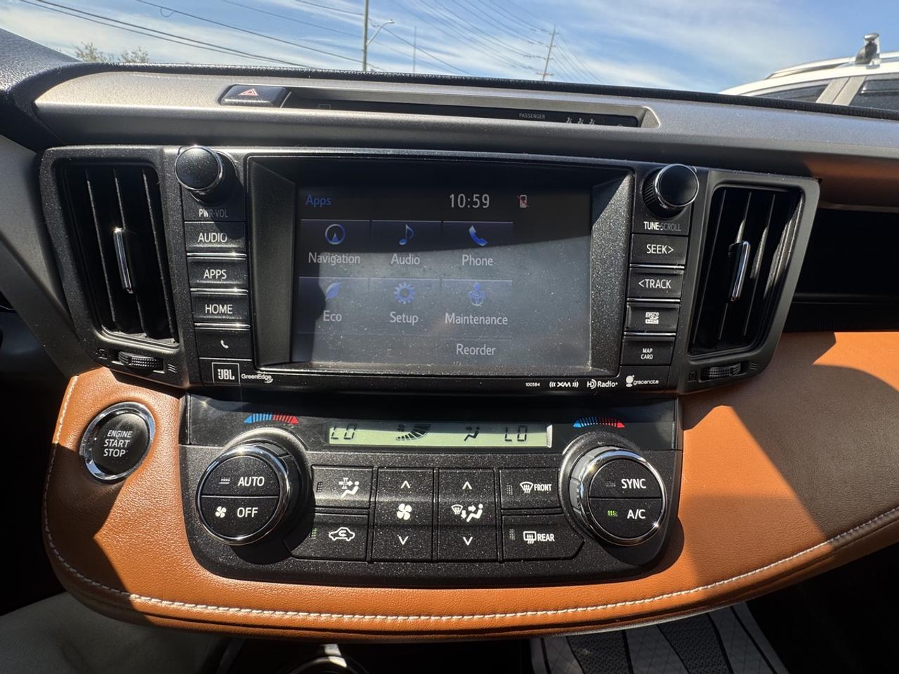 2017 Toyota RAV4 LIMITED AWD PLATINUM Photo