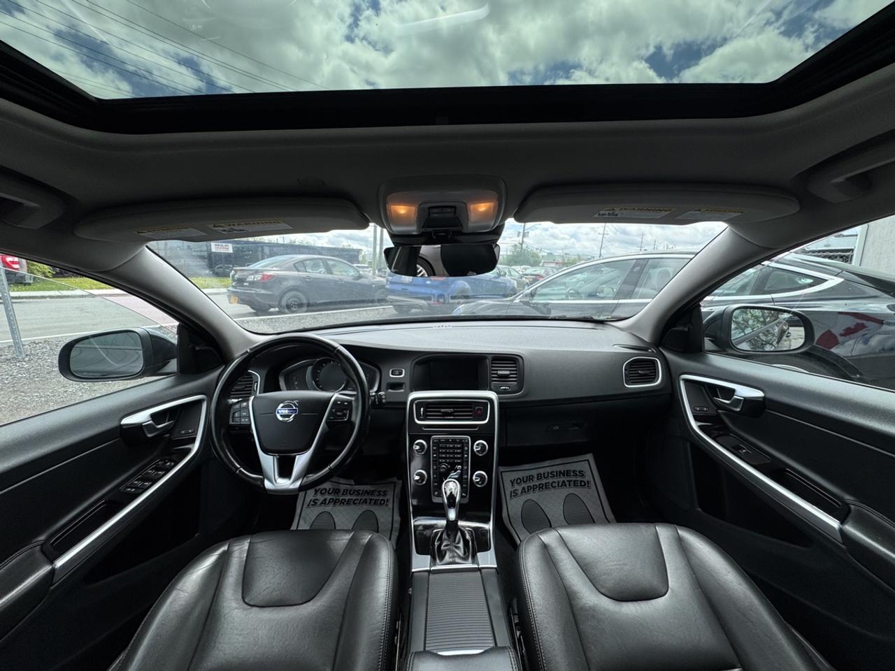 2018 Volvo V60 Dynamic Photo