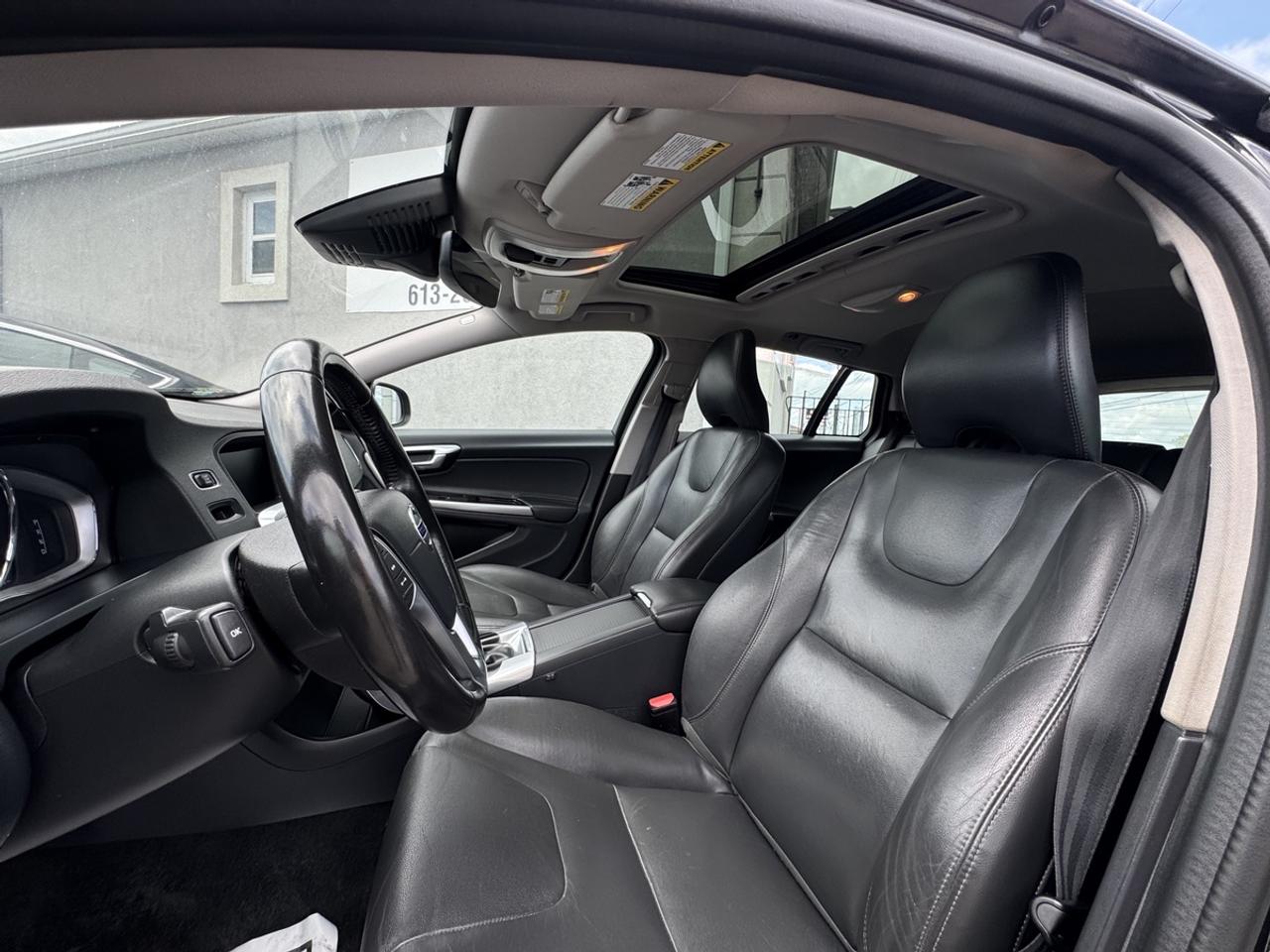 2018 Volvo V60 Dynamic Photo