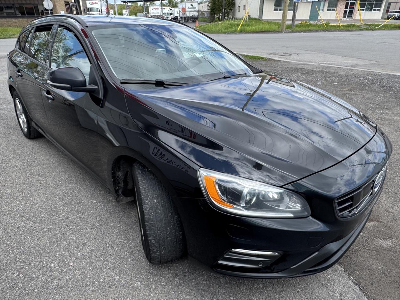 2018 Volvo V60 Dynamic Photo
