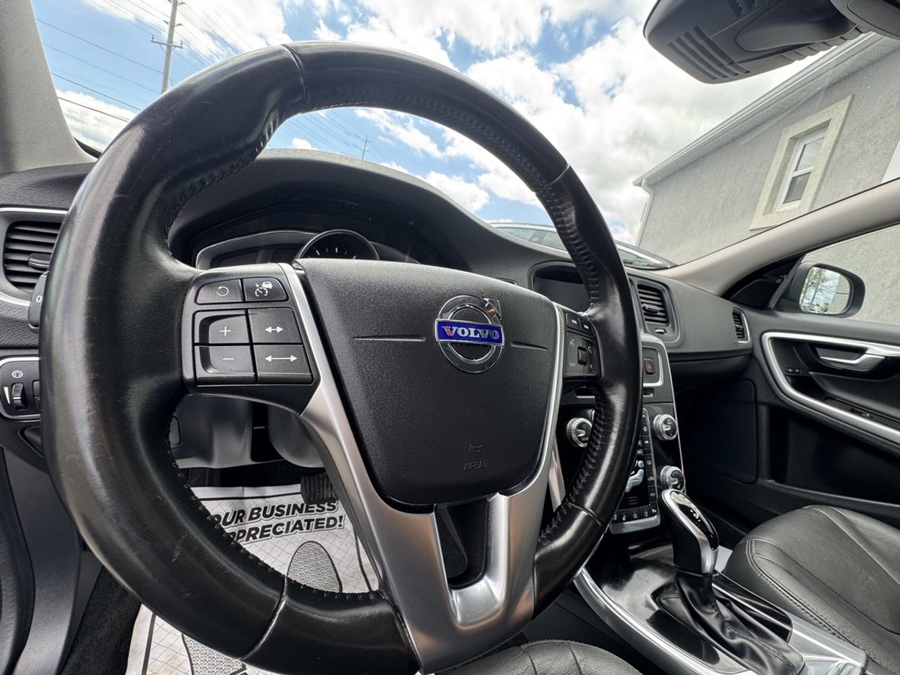 2018 Volvo V60 Dynamic Photo