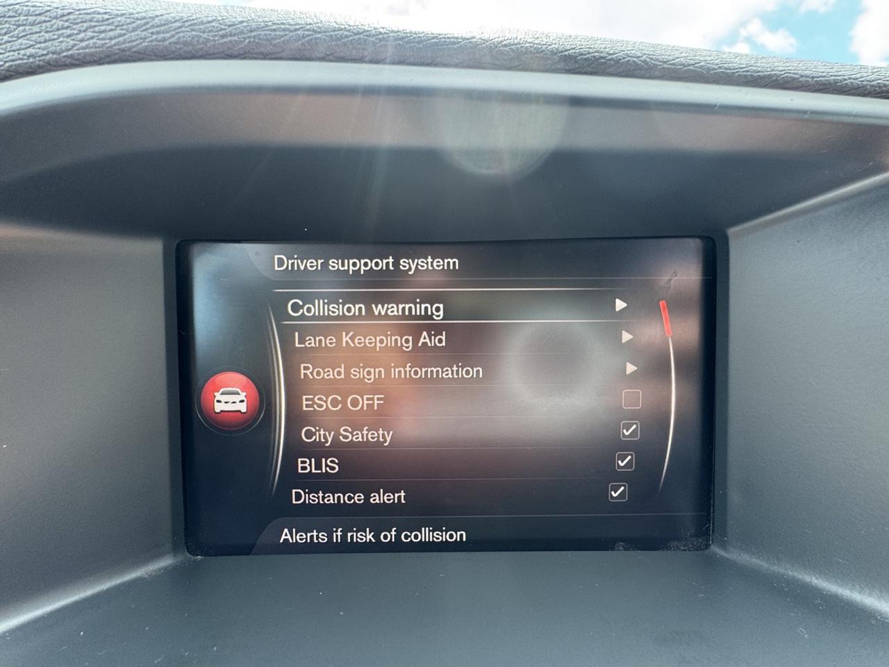 2018 Volvo V60 Dynamic Photo