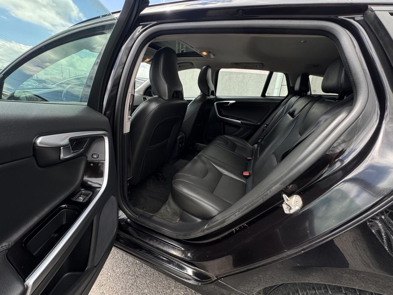 2018 Volvo V60 Dynamic Photo