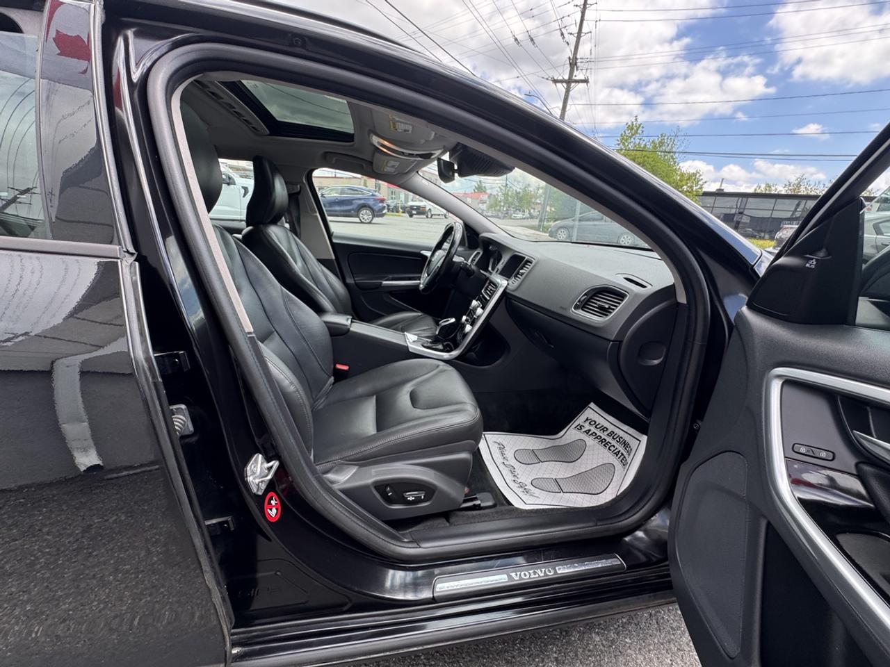 2018 Volvo V60 Dynamic Photo