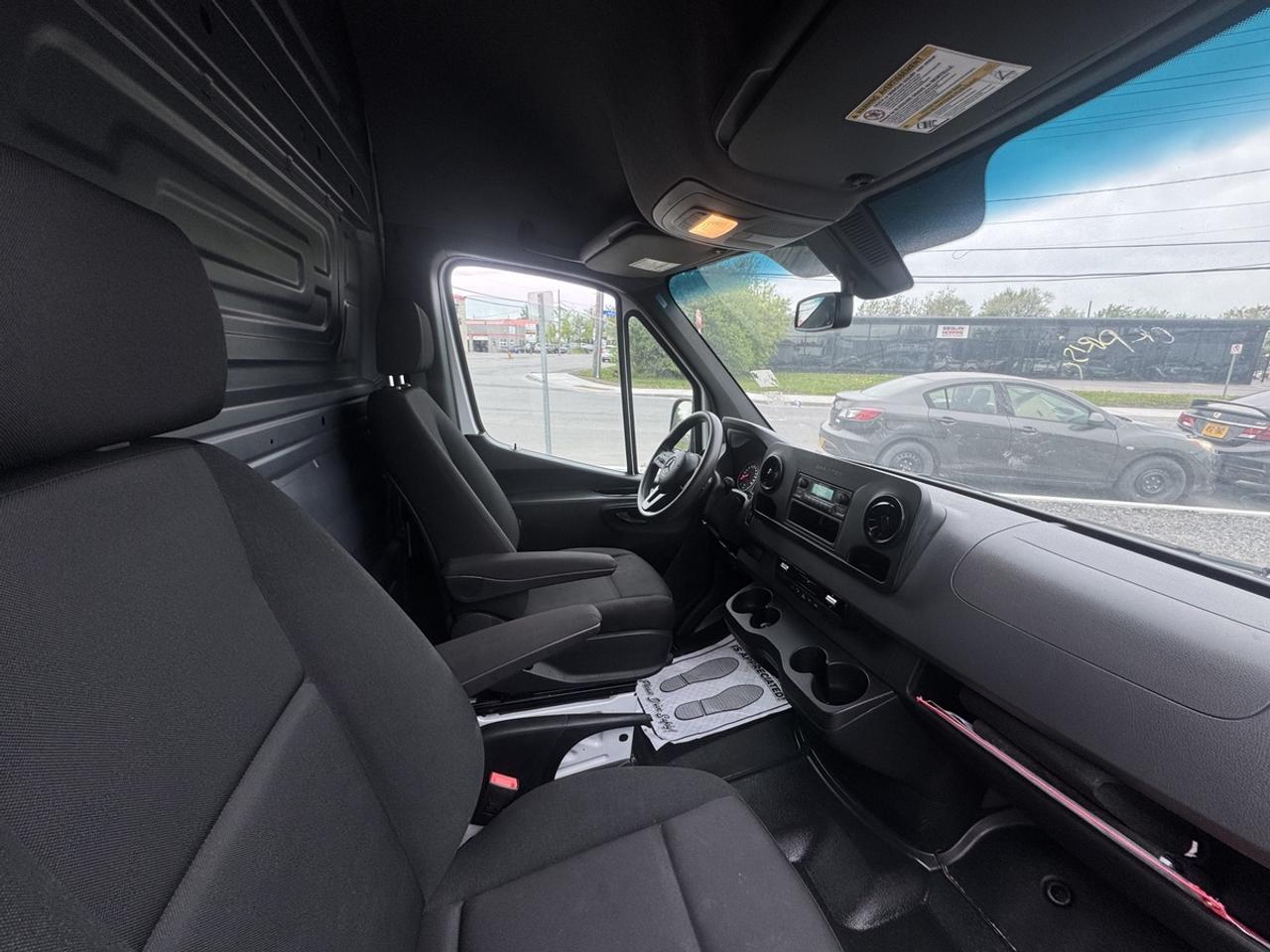 2024 Mercedes-Benz Sprinter 2500 Photo