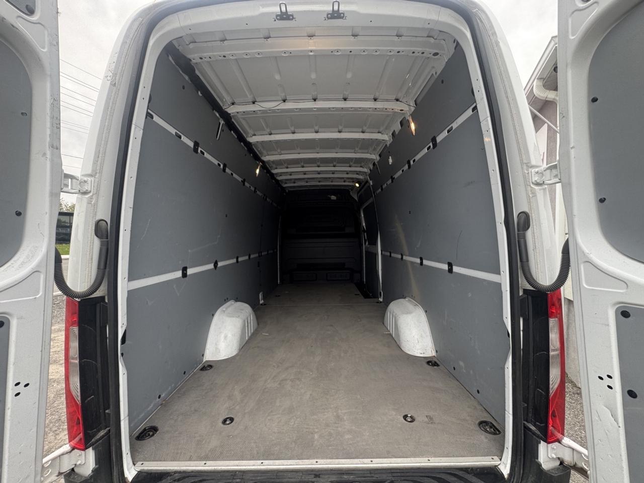 2024 Mercedes-Benz Sprinter 2500 Photo