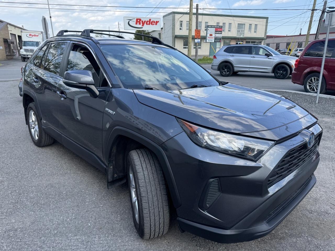 2021 Toyota RAV4 LE Hybrid AWD Photo2