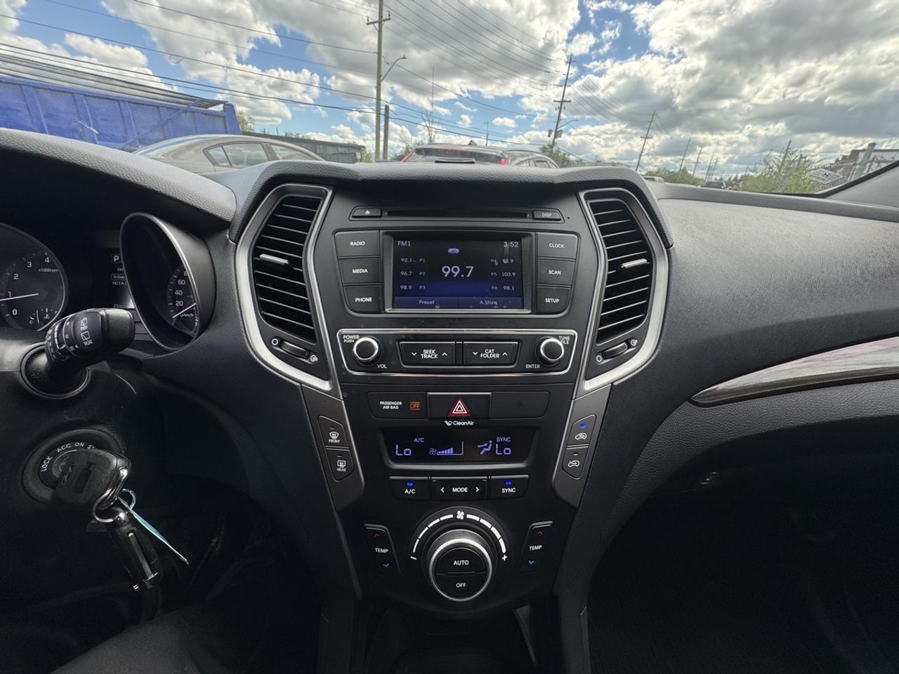 2017 Hyundai Santa Fe Sport Sport Premium Photo