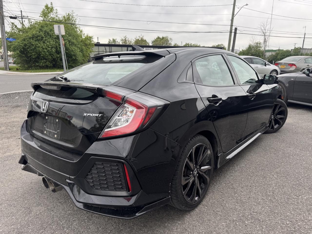 2018 Honda Civic Sport Photo3