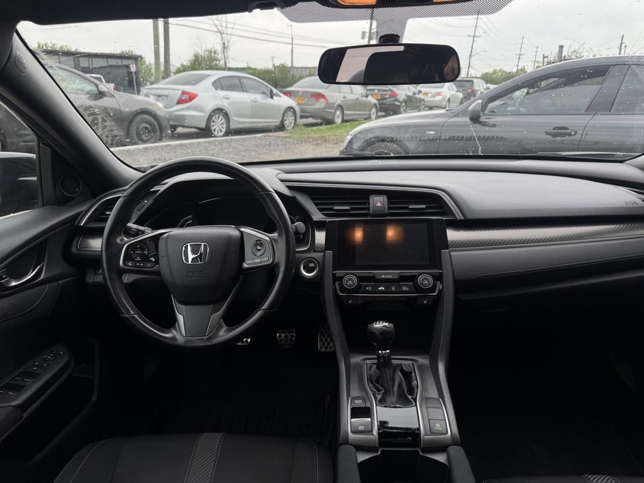 2018 Honda Civic Sport Photo
