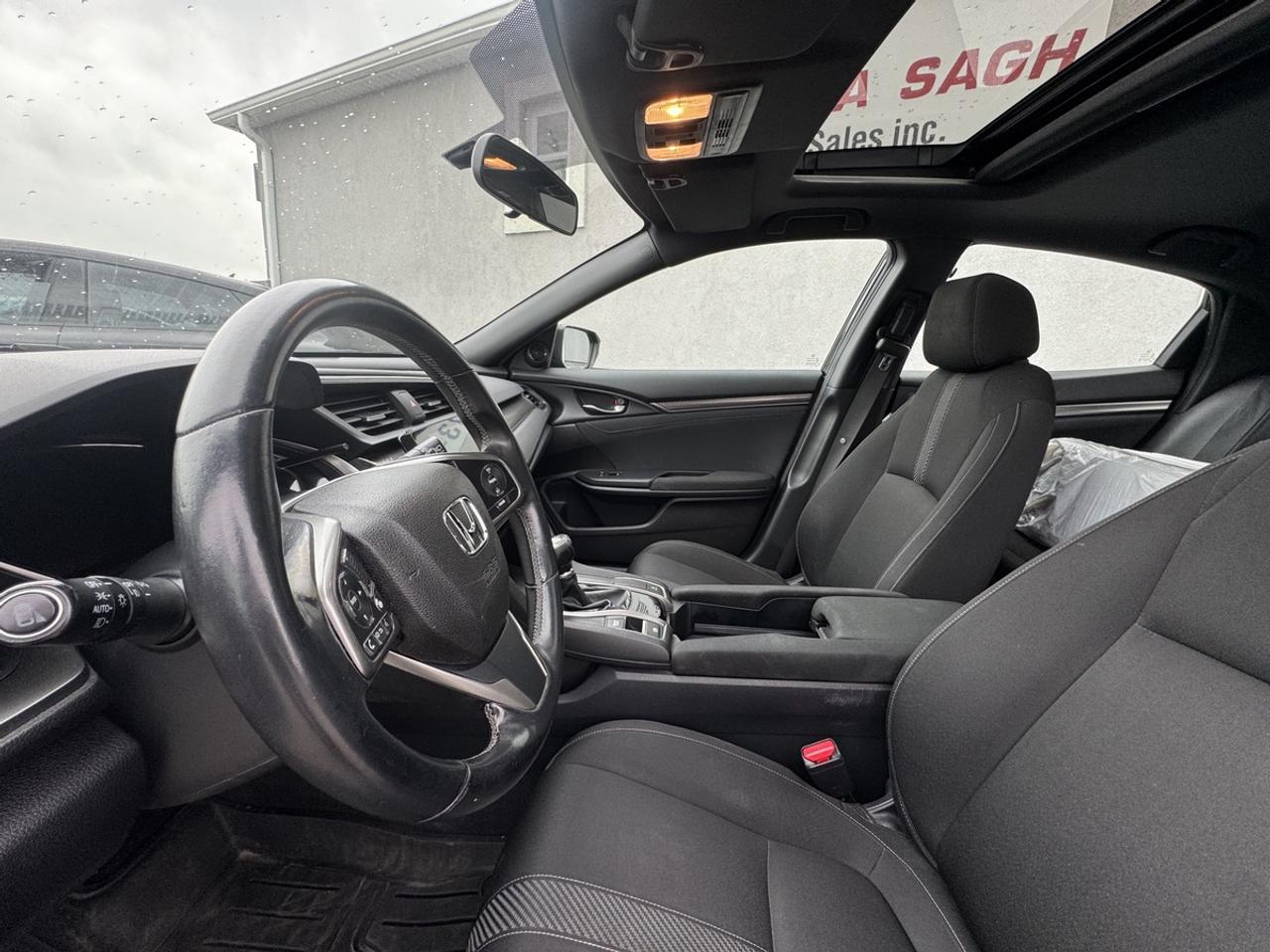 2018 Honda Civic Sport Photo