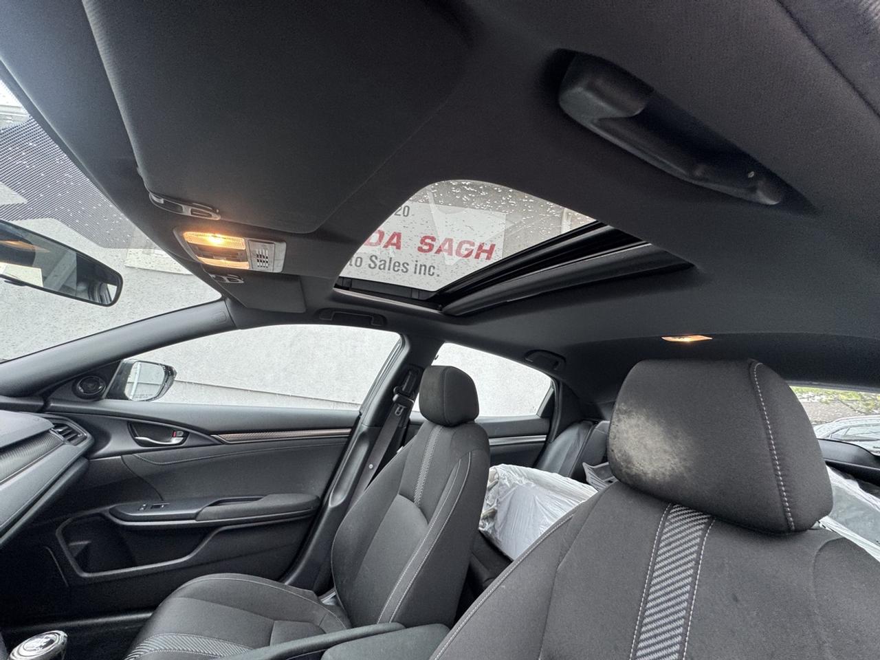 2018 Honda Civic Sport Photo