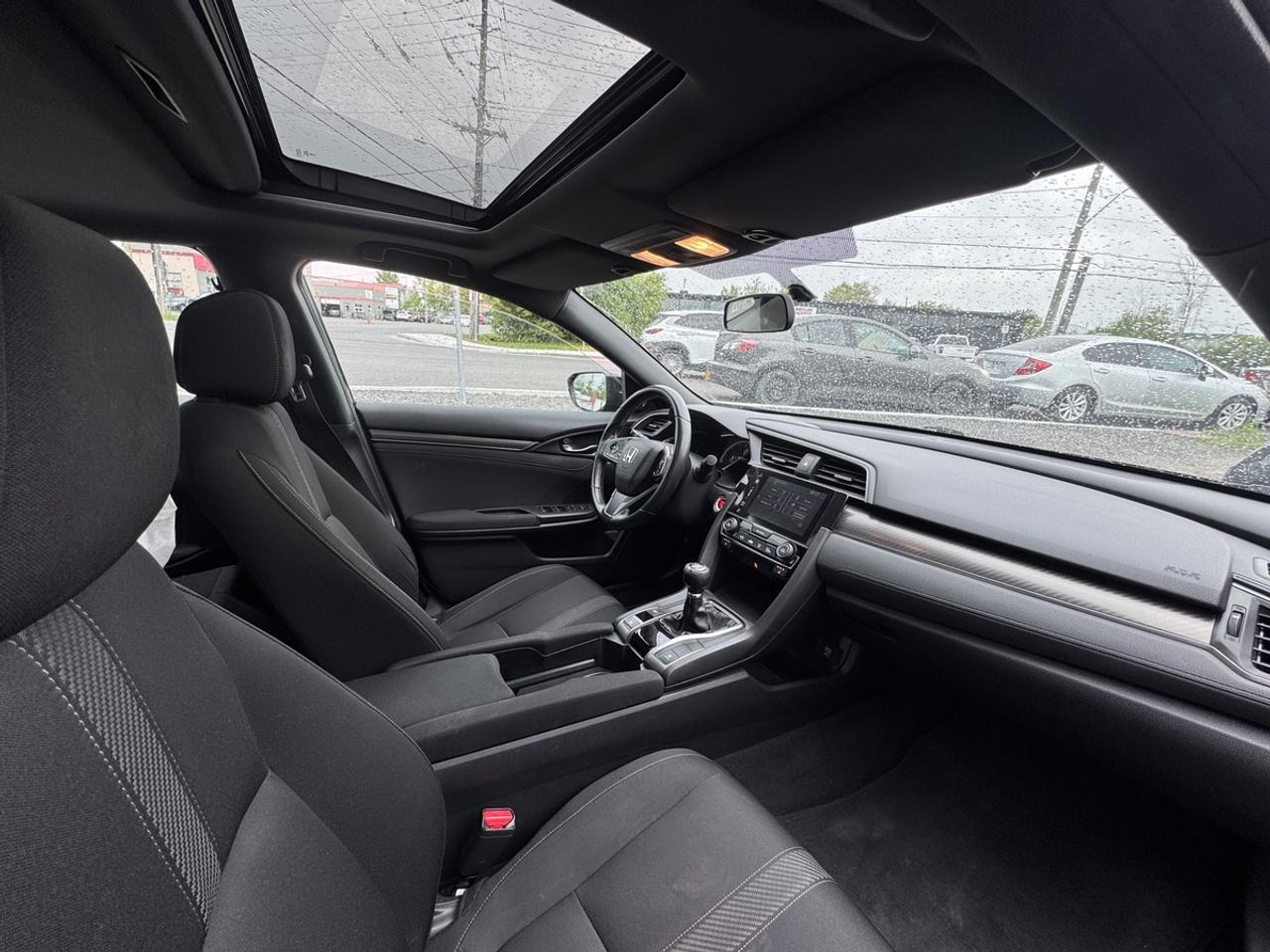 2018 Honda Civic Sport Photo