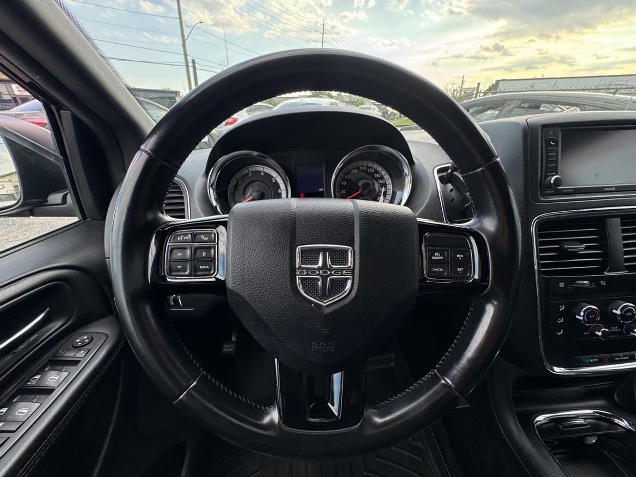 2019 Dodge Grand Caravan SXT Photo