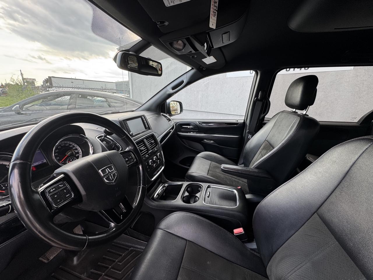 2019 Dodge Grand Caravan SXT Photo