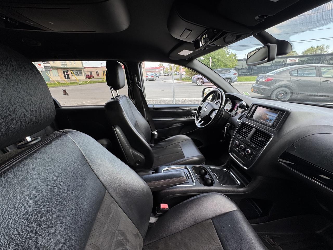 2019 Dodge Grand Caravan SXT Photo