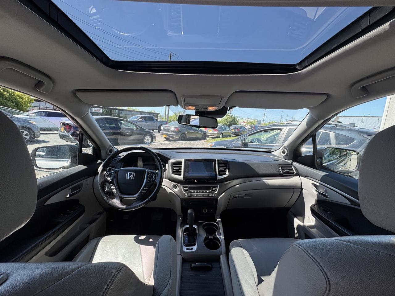 2017 Honda Pilot EX L Photo