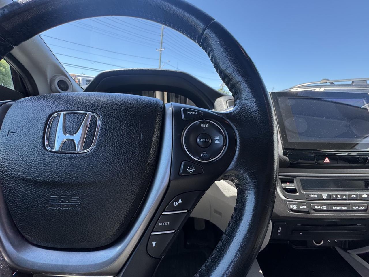 2017 Honda Pilot EX L Photo