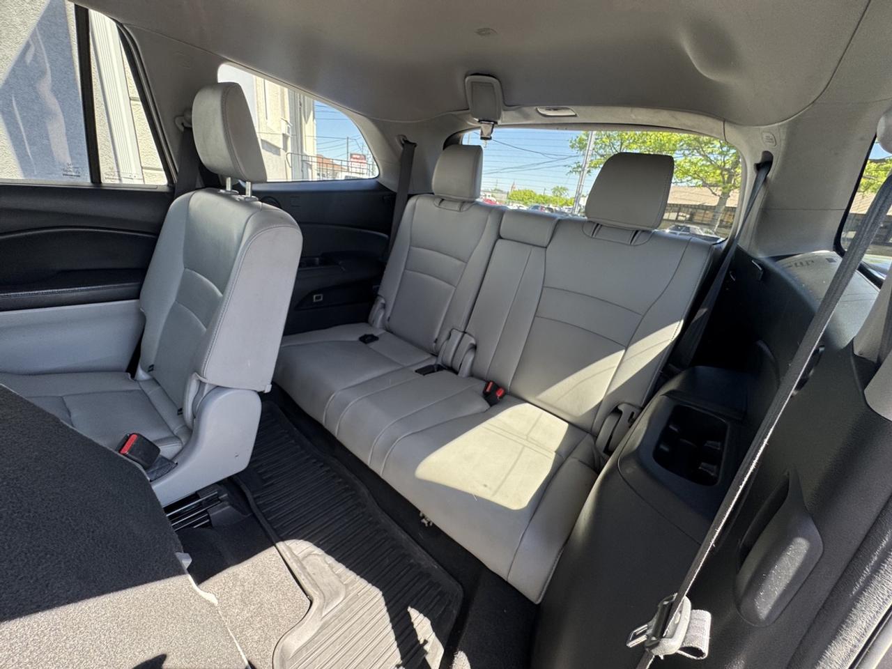 2017 Honda Pilot EX L Photo