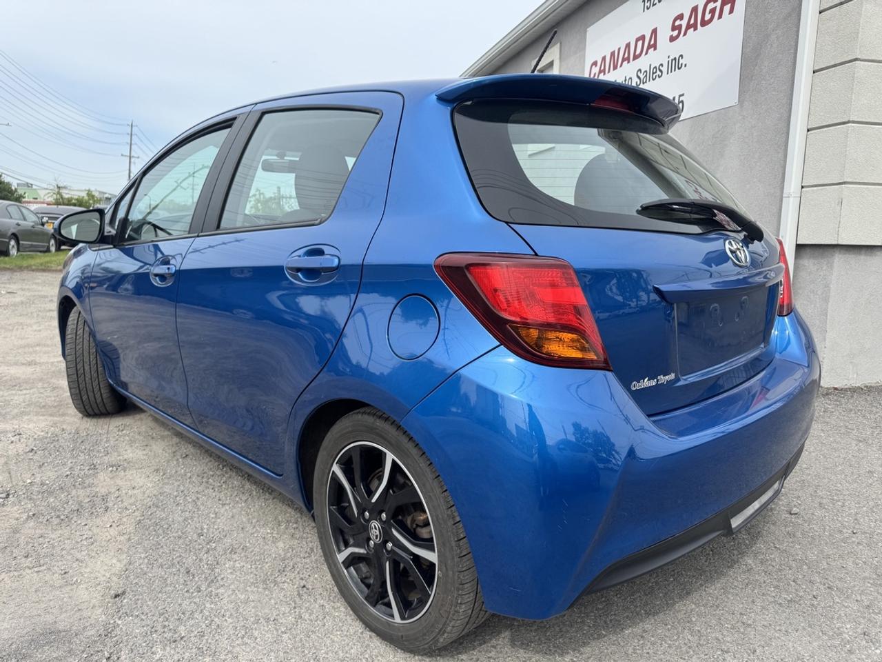 2016 Toyota Yaris SE Photo