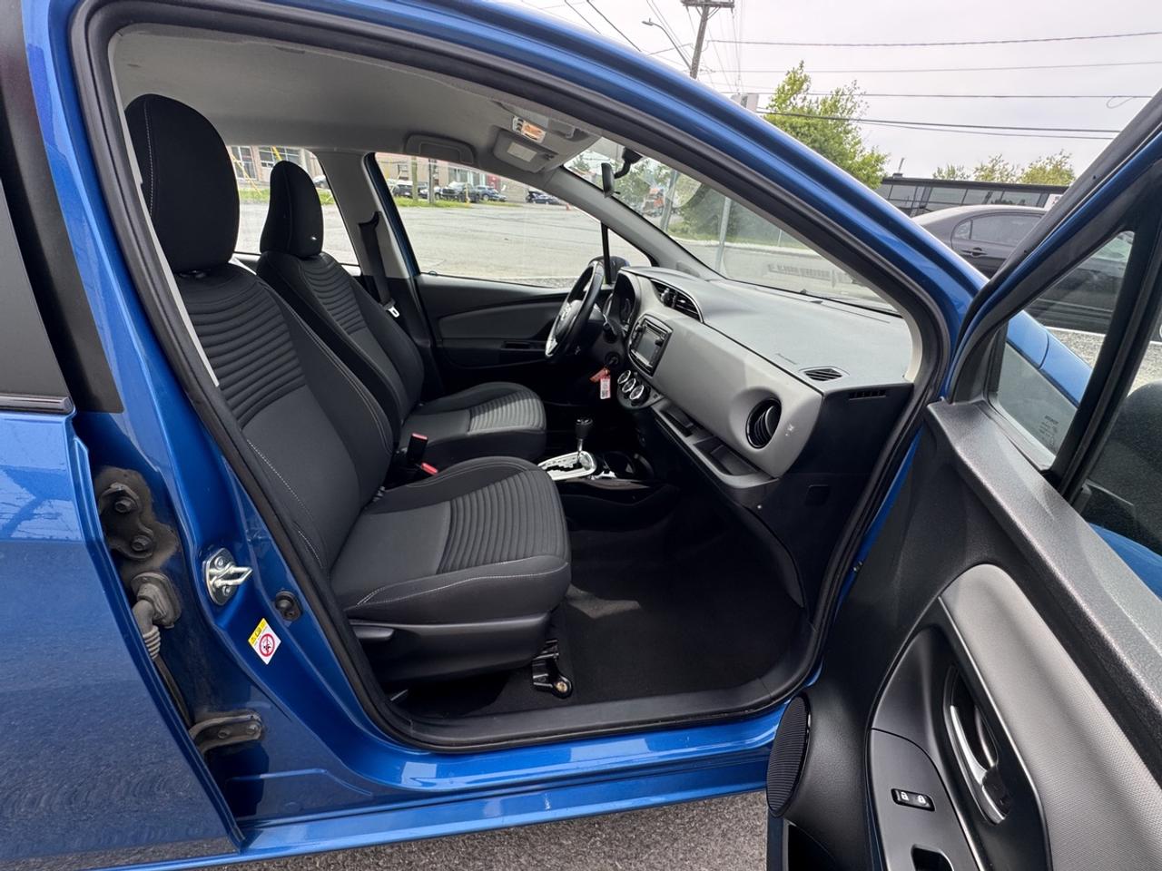 2016 Toyota Yaris SE Photo
